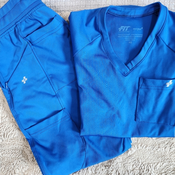 Fitscrubs Evrpur Scrub set - Picture 5 of 7